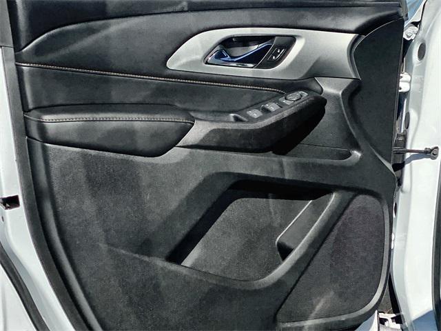 used 2021 Chevrolet Traverse car, priced at $25,511