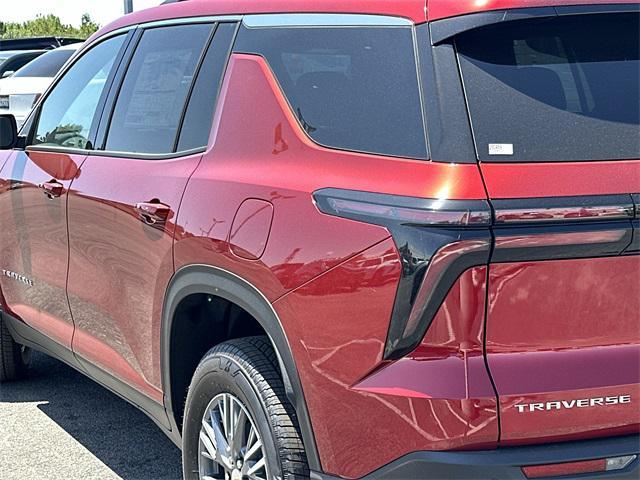 new 2025 Chevrolet Traverse car, priced at $41,581