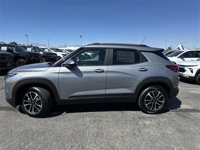 new 2025 Chevrolet TrailBlazer car, priced at $28,316