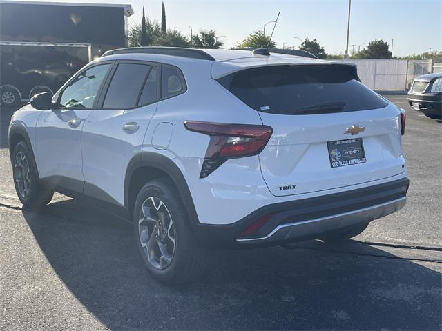 new 2025 Chevrolet Trax car, priced at $24,356