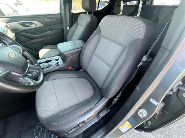 used 2023 Chevrolet Traverse car, priced at $28,811