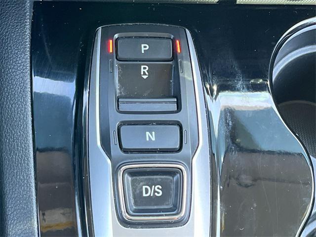 used 2022 Honda Pilot car, priced at $33,911