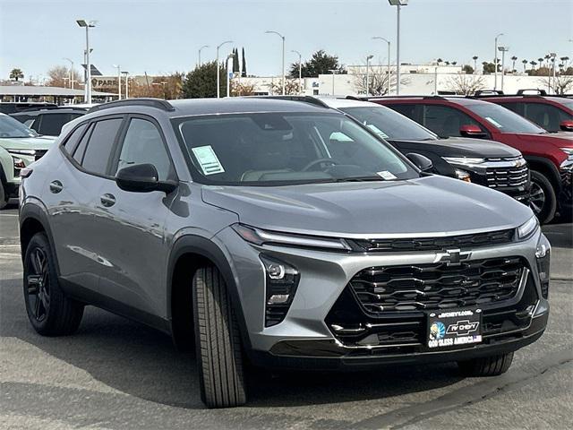 new 2025 Chevrolet Trax car, priced at $26,050