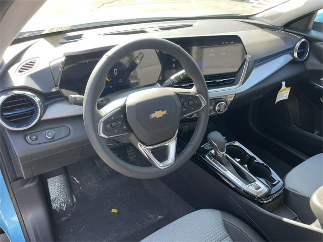 new 2025 Chevrolet Trax car, priced at $24,251