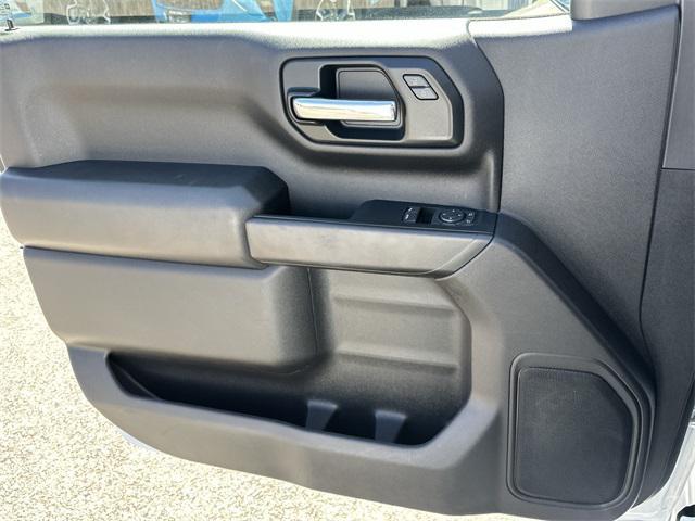 used 2024 Chevrolet Silverado 1500 car, priced at $32,511