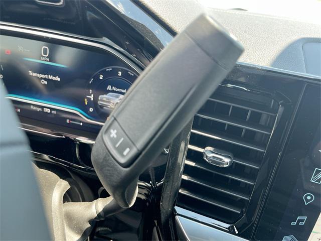 new 2025 Chevrolet Silverado 1500 car, priced at $40,586