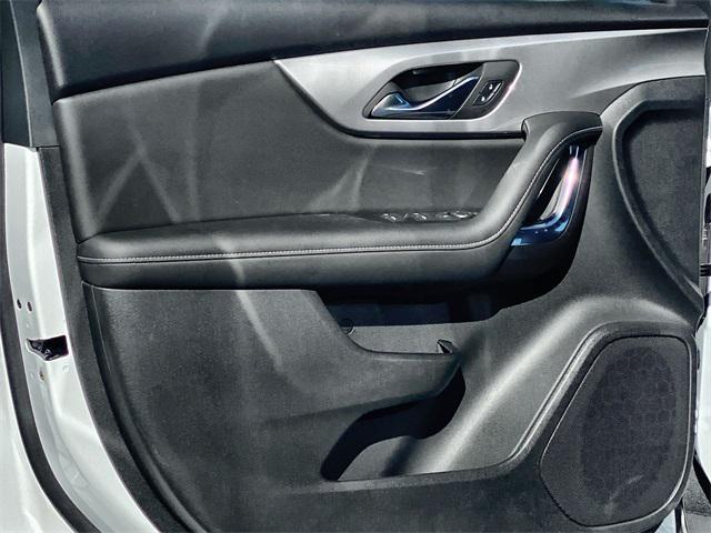 new 2025 Chevrolet Blazer car, priced at $31,911