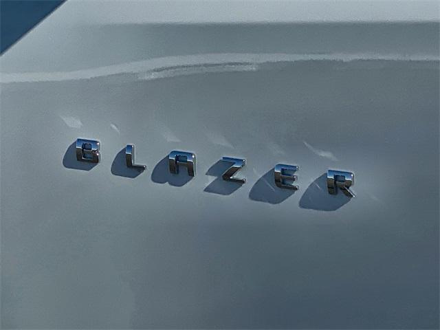 new 2025 Chevrolet Blazer car, priced at $31,911