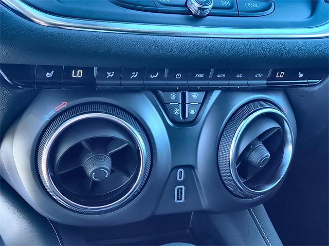 new 2025 Chevrolet Blazer car, priced at $31,911