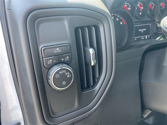 new 2025 Chevrolet Silverado 1500 car, priced at $37,831