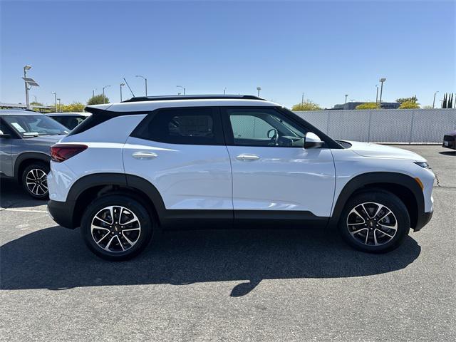 new 2025 Chevrolet TrailBlazer car, priced at $28,316