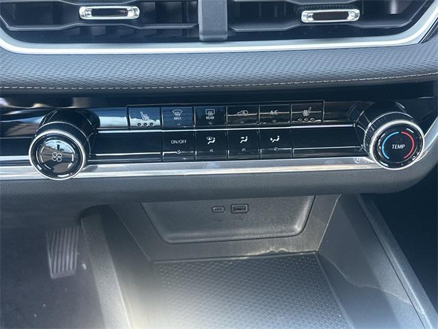 new 2026 Chevrolet Equinox car, priced at $27,986