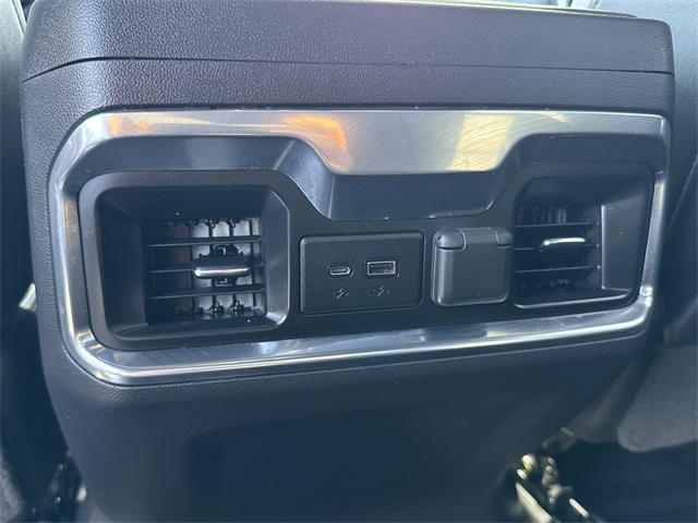 used 2022 Chevrolet Silverado 1500 car, priced at $45,911