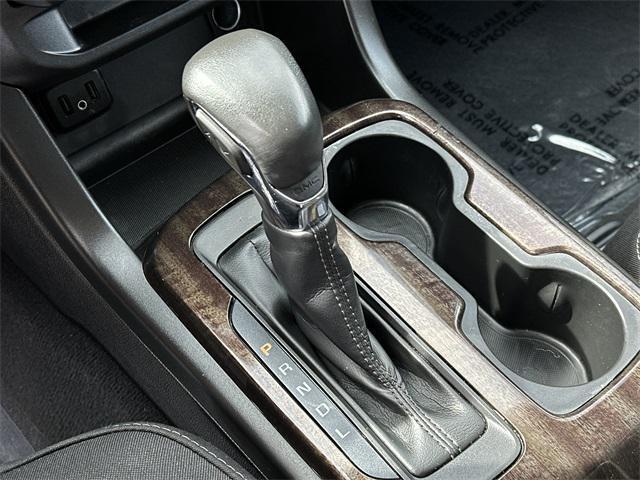 used 2022 GMC Canyon car, priced at $33,911
