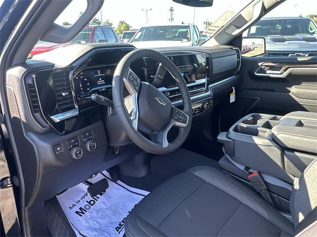 new 2025 Chevrolet Silverado 1500 car, priced at $45,736