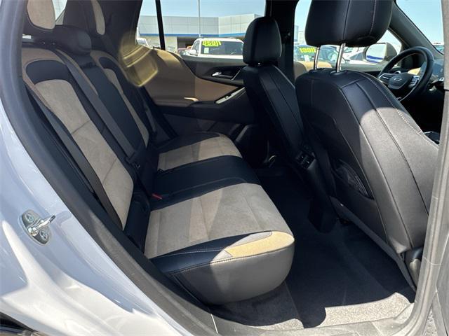 used 2025 Chevrolet Equinox car, priced at $35,911