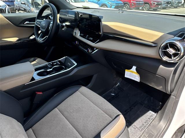 used 2025 Chevrolet Equinox car, priced at $35,911