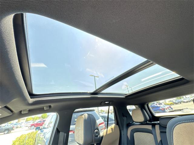 used 2025 Chevrolet Equinox car, priced at $35,911