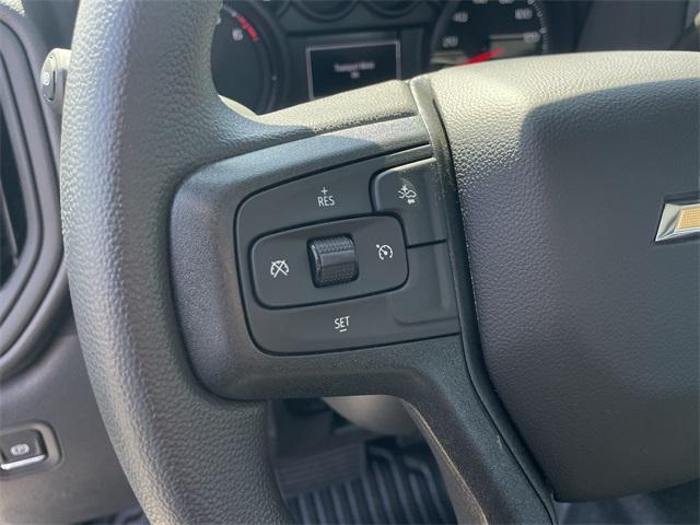 new 2025 Chevrolet Silverado 1500 car, priced at $31,595