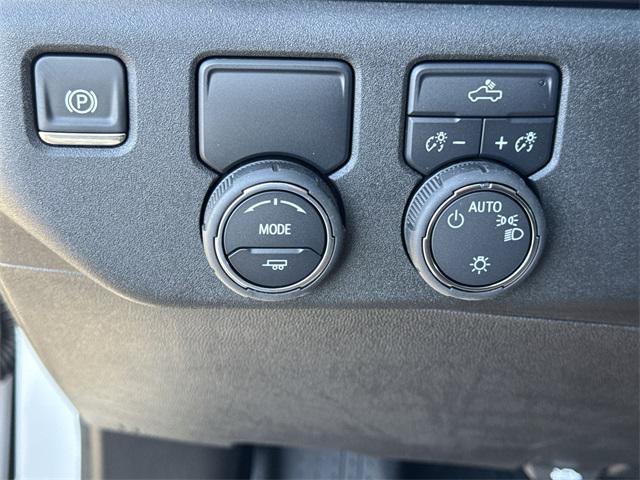 new 2025 Chevrolet Silverado 1500 car, priced at $53,546