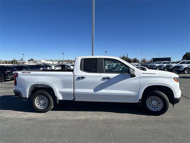 new 2025 Chevrolet Silverado 1500 car, priced at $43,016