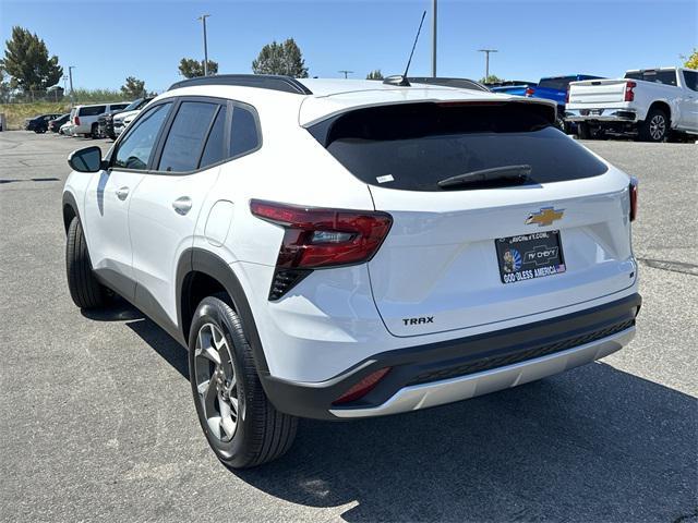 new 2025 Chevrolet Trax car, priced at $25,265