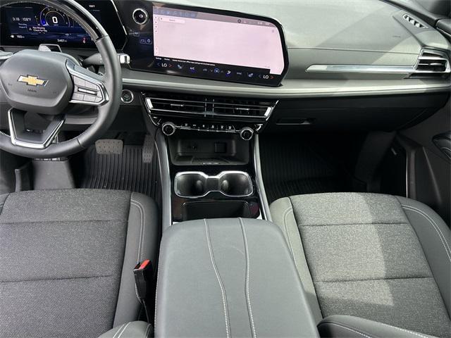 used 2025 Chevrolet Traverse car, priced at $43,911