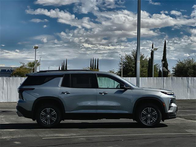 new 2026 Chevrolet Traverse car, priced at $42,380