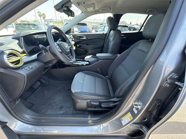 used 2025 Chevrolet Trax car, priced at $23,411