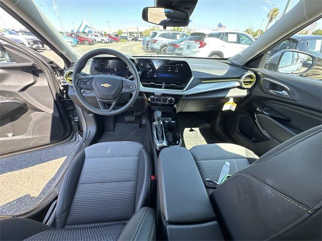 used 2025 Chevrolet Trax car, priced at $23,411