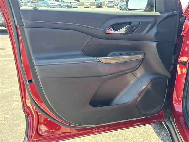 used 2022 GMC Acadia car, priced at $28,211