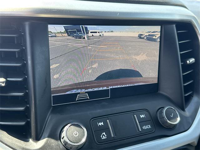 used 2022 GMC Acadia car, priced at $28,211