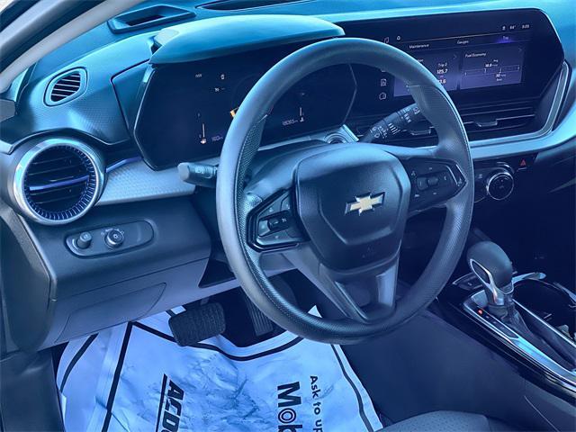 used 2024 Chevrolet Trax car, priced at $20,911