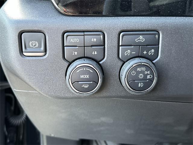 new 2025 Chevrolet Silverado 1500 car, priced at $73,712
