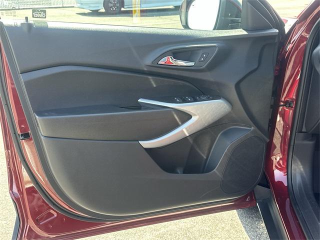 new 2025 Chevrolet Trax car, priced at $23,956