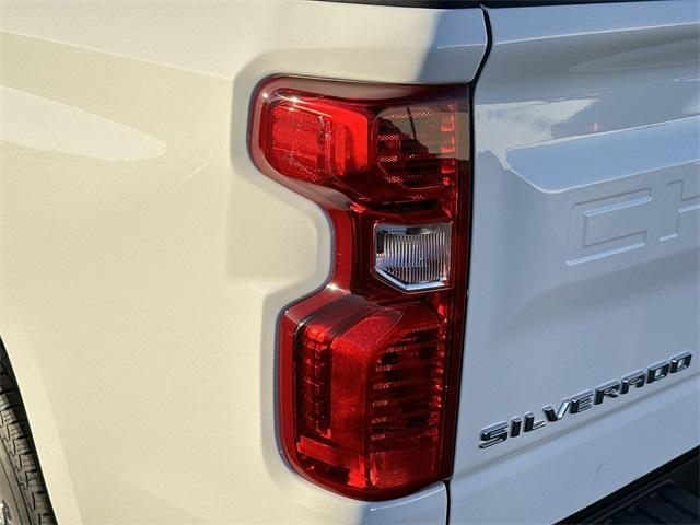 new 2024 Chevrolet Silverado 1500 car, priced at $42,662