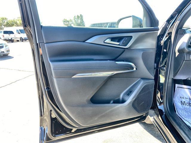 new 2026 Chevrolet Traverse car, priced at $42,380