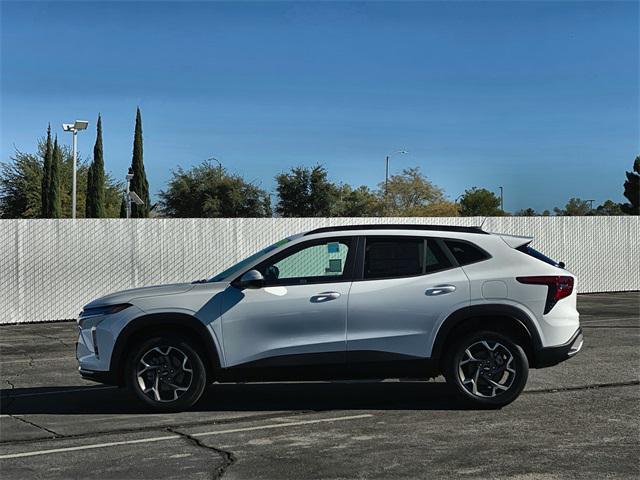 new 2025 Chevrolet Trax car, priced at $26,380