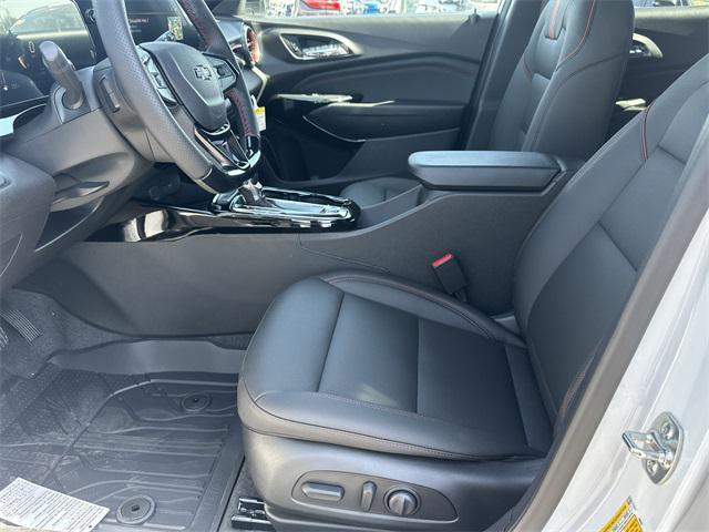 new 2025 Chevrolet Trax car, priced at $27,251