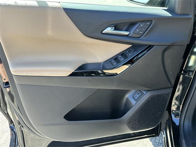 used 2025 Chevrolet Equinox car, priced at $35,911