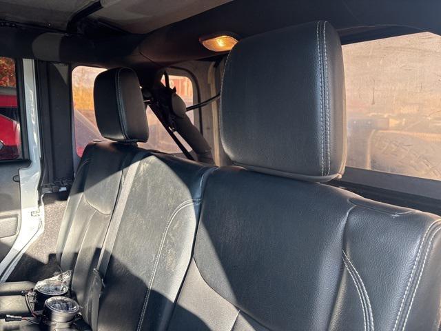 used 2015 Jeep Wrangler Unlimited car, priced at $16,445