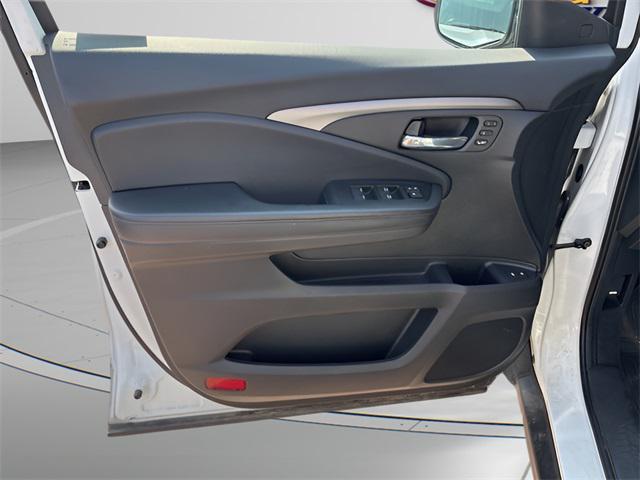 used 2022 Honda Pilot car, priced at $31,368