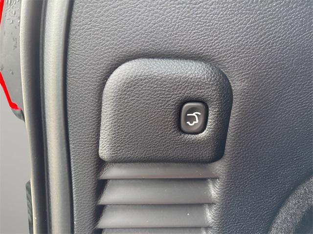 used 2020 Jeep Grand Cherokee car, priced at $23,977