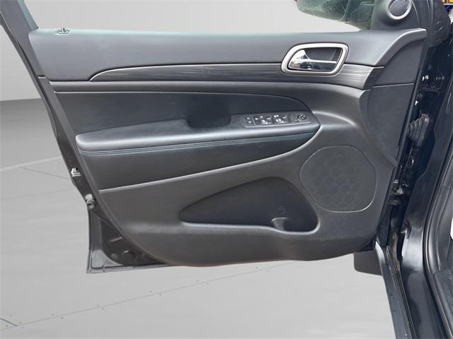 used 2020 Jeep Grand Cherokee car, priced at $23,977
