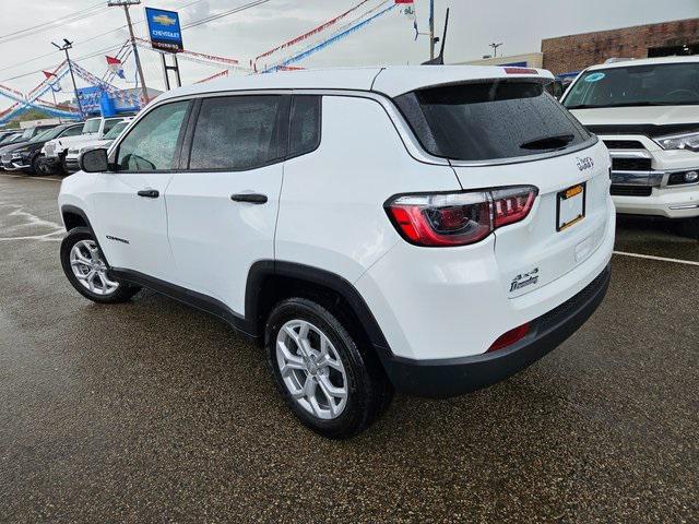 new 2024 Jeep Compass car, priced at $25,495