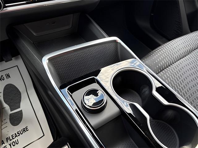 new 2026 Chevrolet Equinox car, priced at $31,083