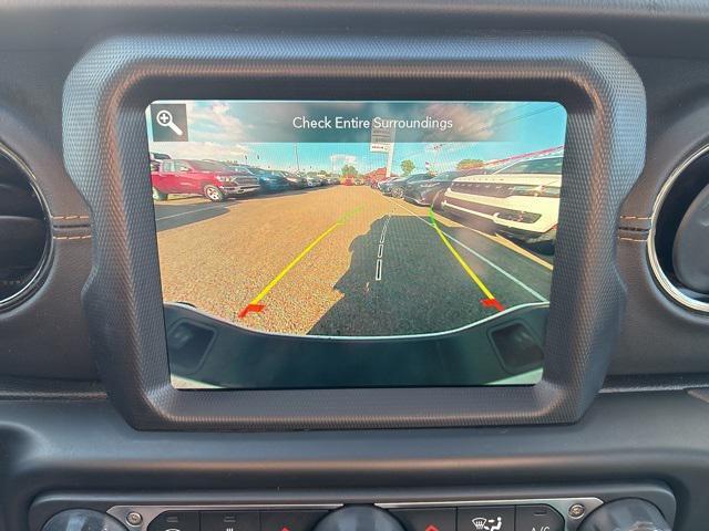 used 2021 Jeep Gladiator car, priced at $32,977