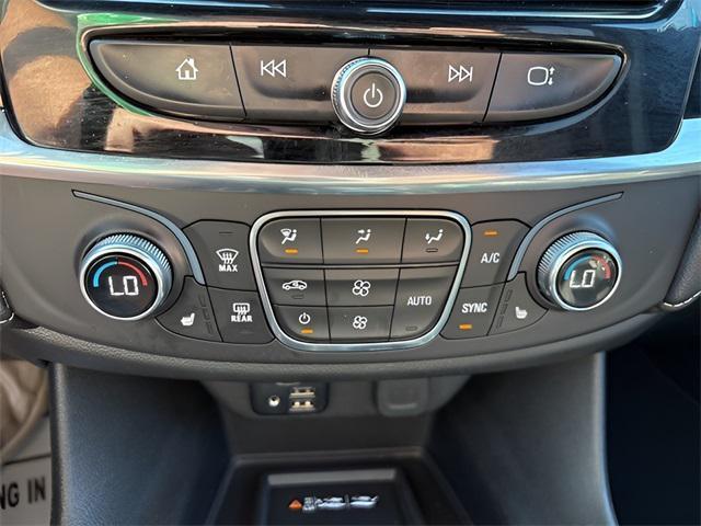 used 2023 Chevrolet Traverse car, priced at $31,892