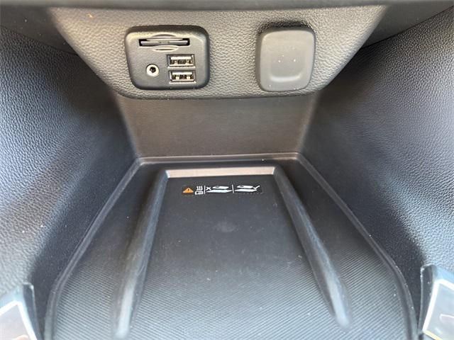 used 2023 Chevrolet Traverse car, priced at $31,892