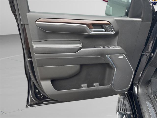 used 2023 GMC Sierra 1500 car, priced at $42,460